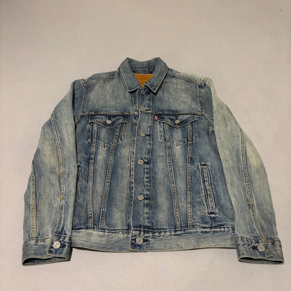 Levi's Premium Mens Trucker Jacket Medium Light Wash Denim Blue Grunge Western